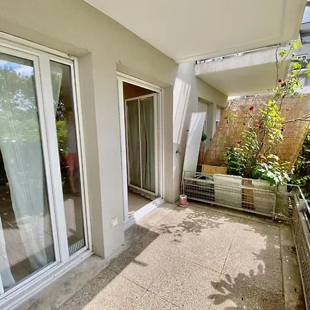 Apartment 2 - 20 Min De Paris Et Avec Terrasse Et Parking Champs-Sur-Marne